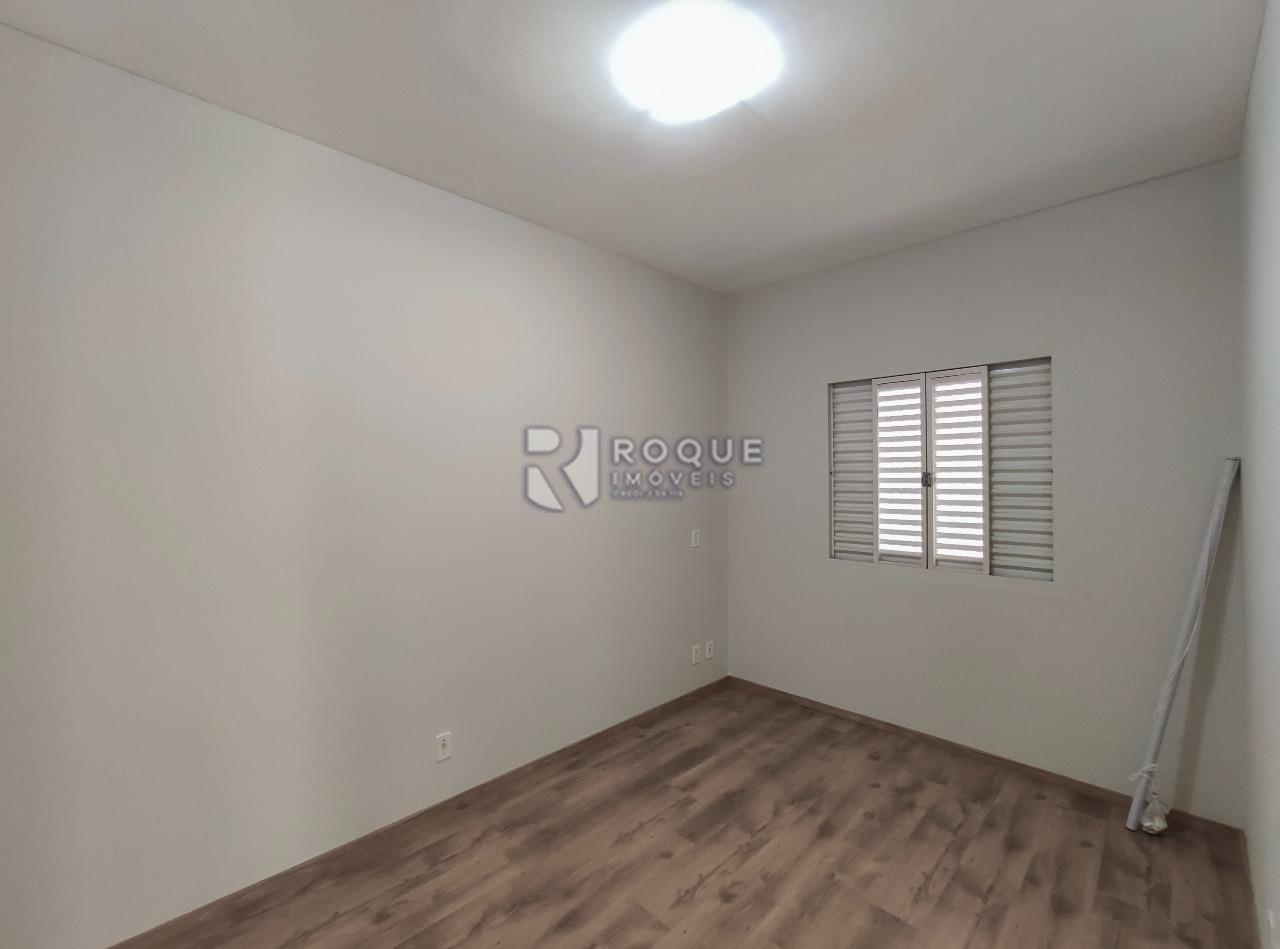 Apartamento à venda no bairro Vila Queiroz: