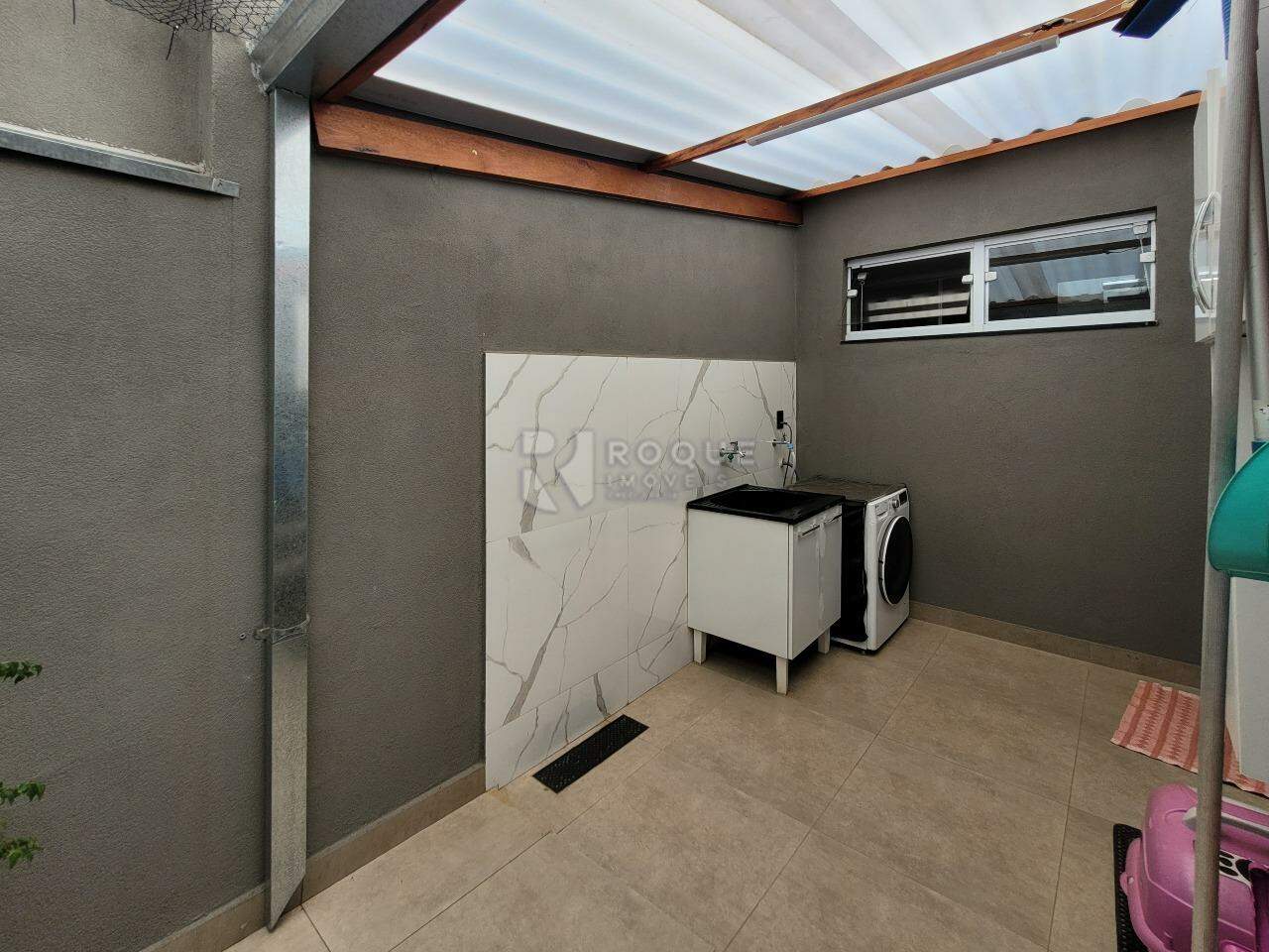 Casa Residencial à venda no bairro Boa Vista: LAVANDERIA