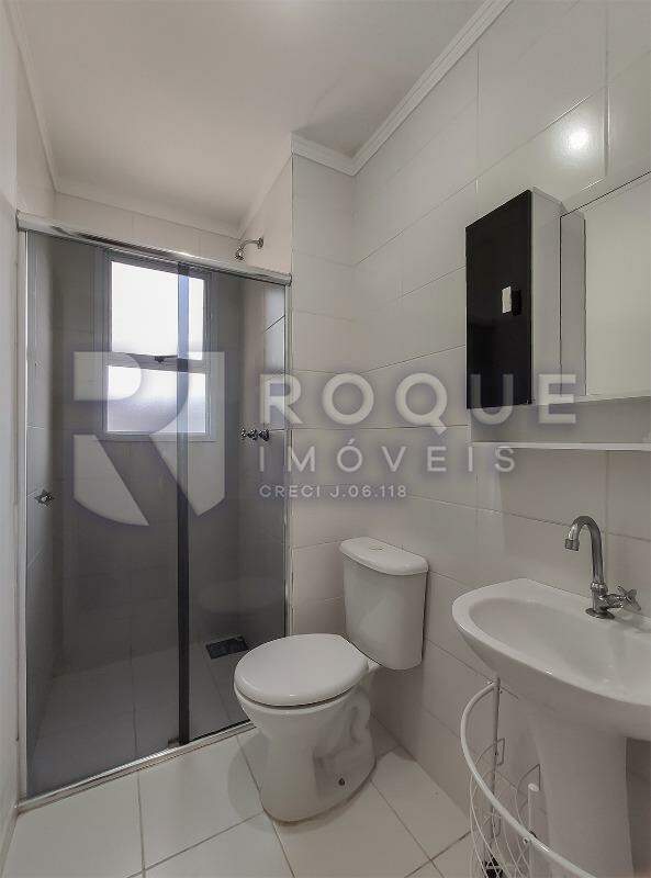 Apartamento para aluguel no bairro Vila Queiroz: WC 
