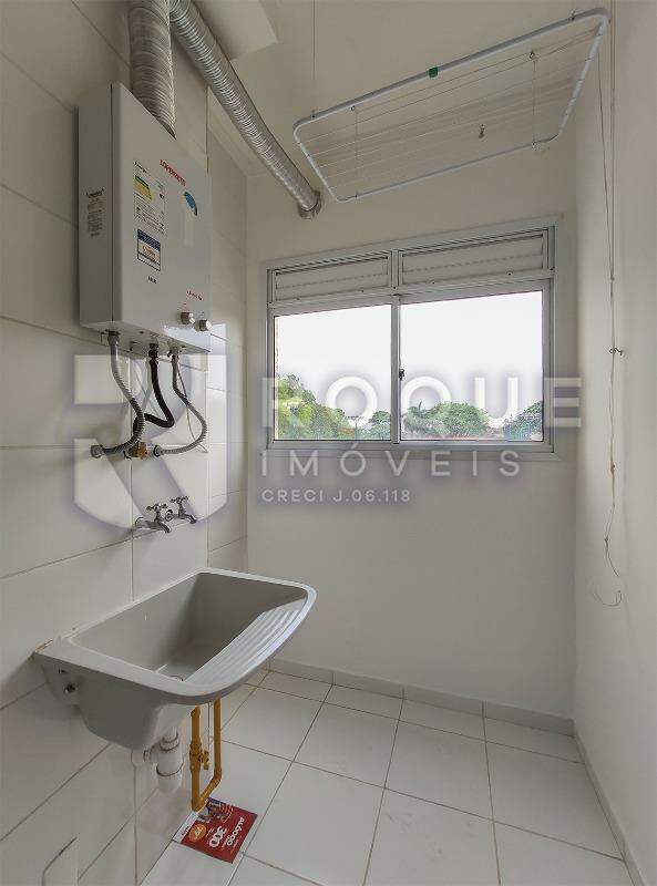 Apartamento para aluguel no bairro Vila Queiroz: Área de serviço 