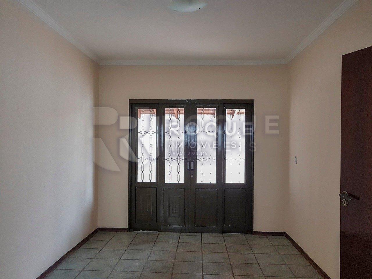 Casa Residencial à venda no bairro Vila Anita: 