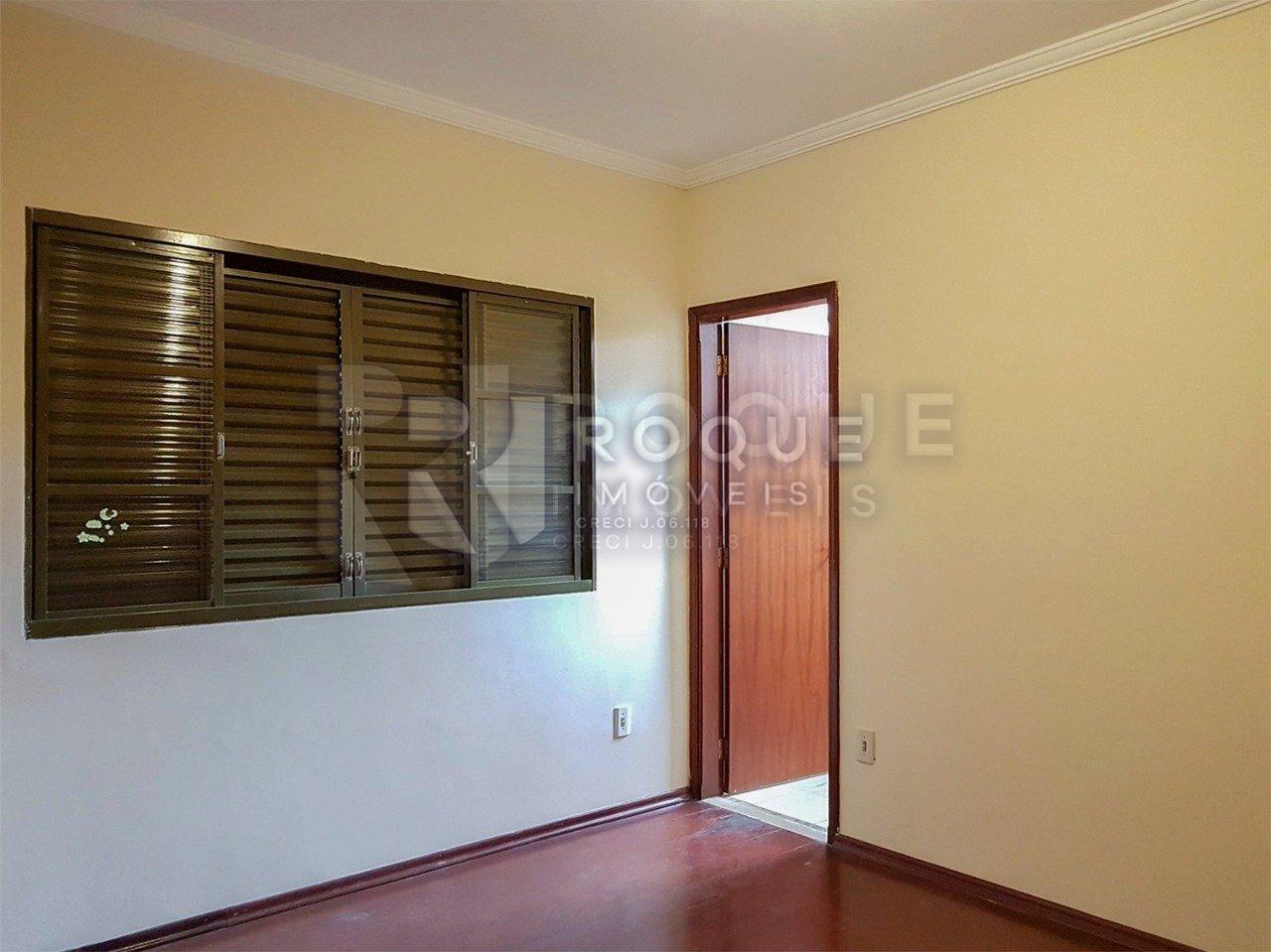 Casa Residencial à venda no bairro Vila Anita: 