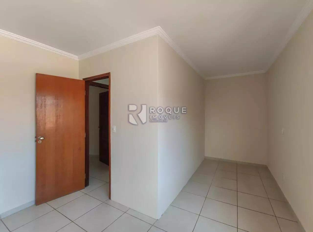 Casa Residencial à venda no bairro Jardim Residencial Roseira: