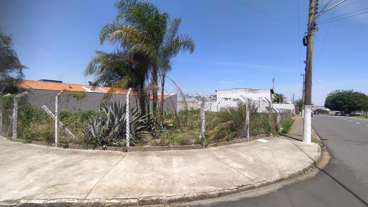 Terreno à venda no bairro Parque Egisto Ragazzo: 