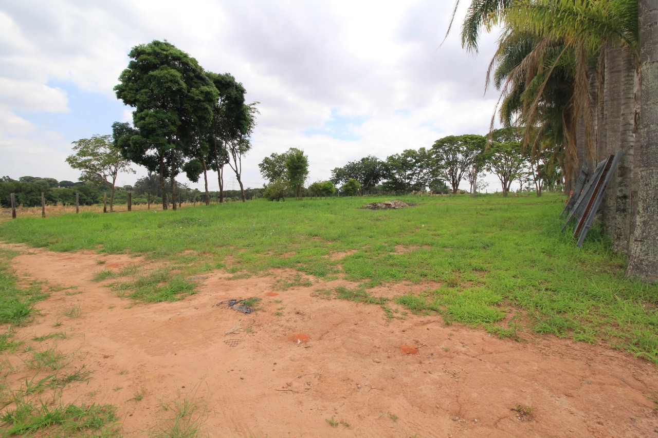 Terreno à venda no bairro SITIO SANTA MARIA: 