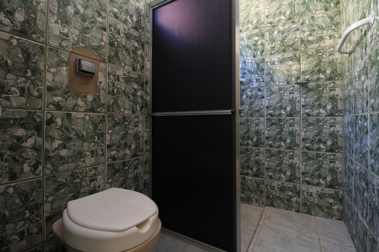 Casa Residencial à venda no bairro Jardim Paulista: Banheiro