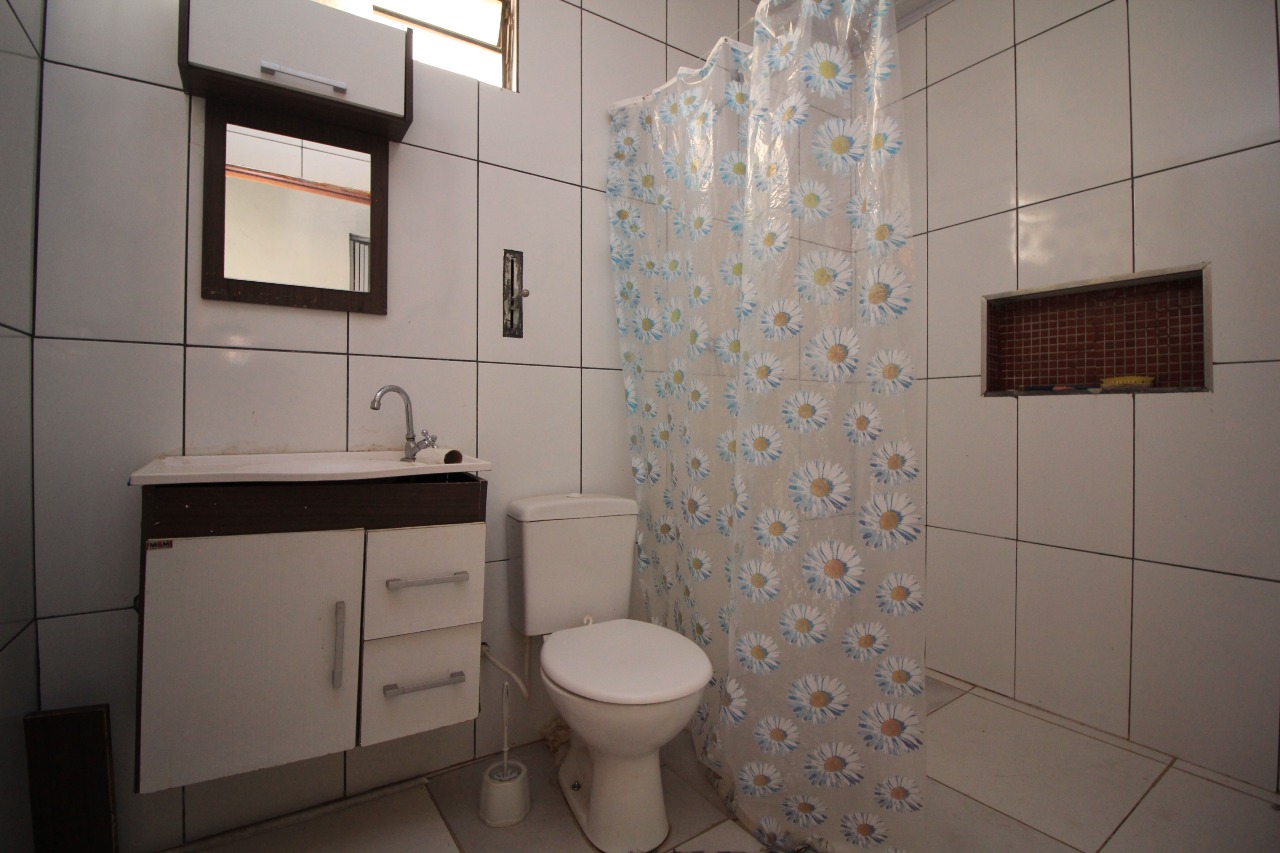 Casa Residencial à venda no bairro Jardim Lagoa Nova: BANHEIRO SOCIAL