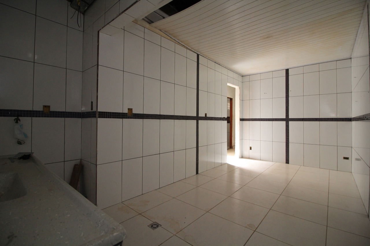 Casa Residencial à venda no bairro Jardim Lagoa Nova: COZINHA