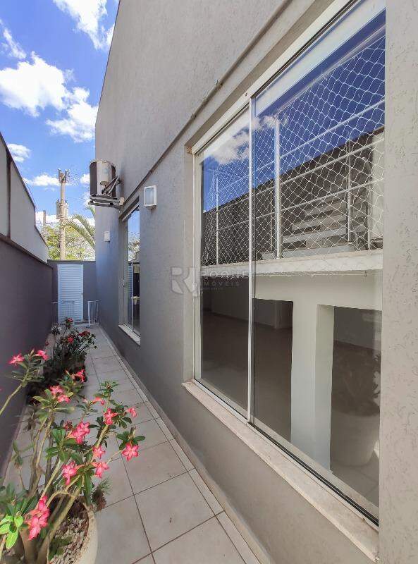 Casa em condomínio para aluguel no bairro Residencial Jardim dos Ipês: Área externa 