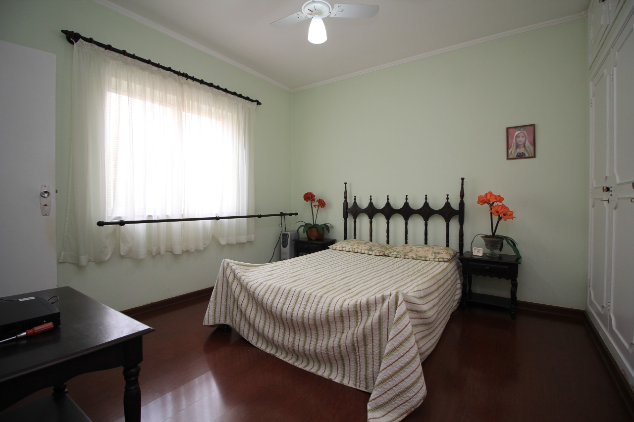 Casa Residencial à venda no bairro Jardim Mercedes: SUÍTE