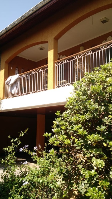 Casa em condomínio à venda no bairro Parque São Bento: 