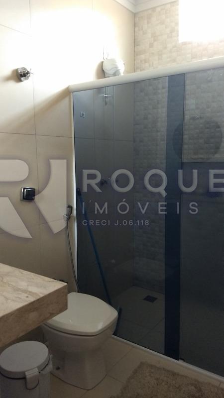 Casa Residencial à venda no bairro Jardim Elisa Fumagalli: Banheiro Suíte