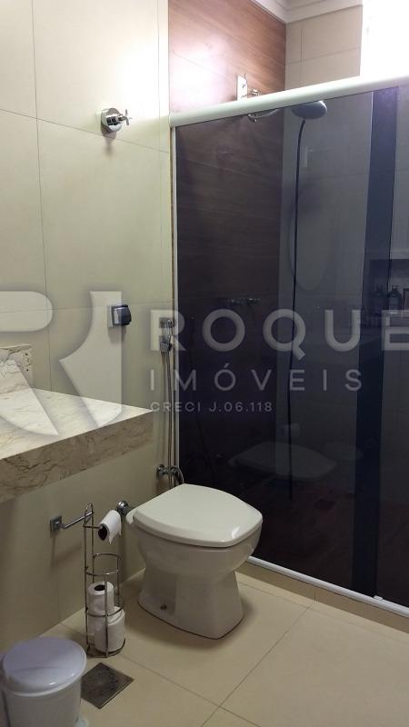 Casa Residencial à venda no bairro Jardim Elisa Fumagalli: Lavabo