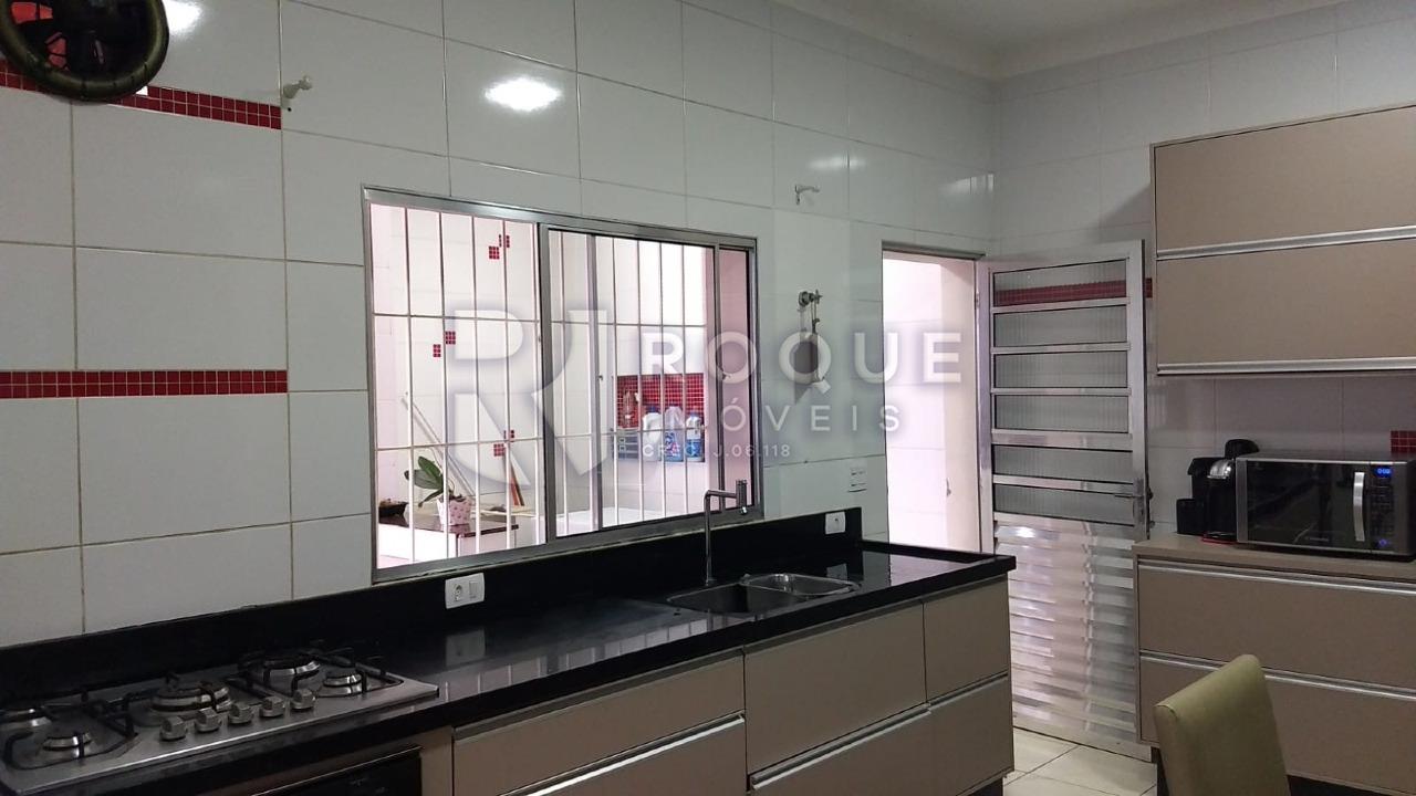 Casa Residencial à venda no bairro Jardim Elisa Fumagalli: Cozinha