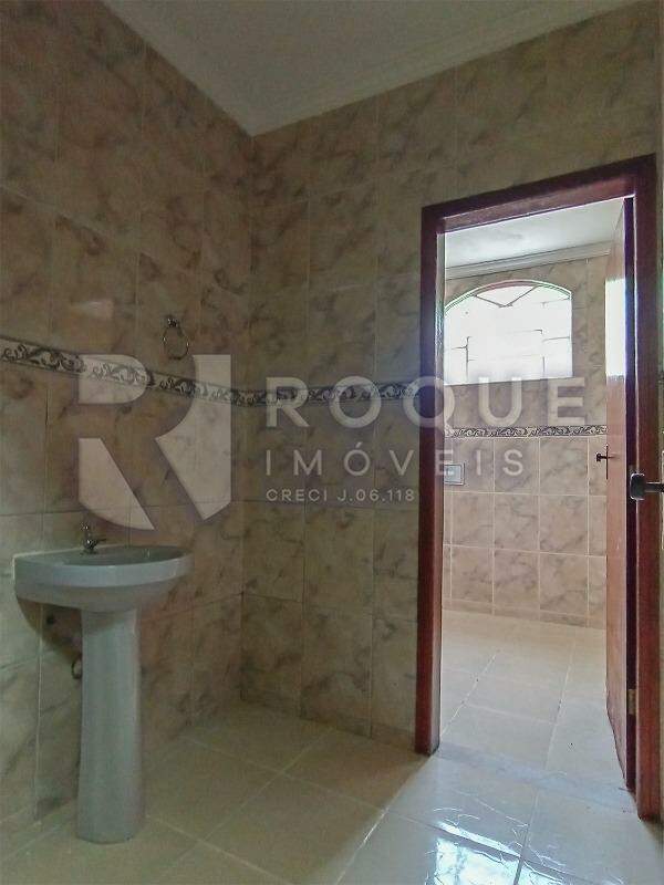 Casa Residencial à venda no bairro Jardim Bartolomeu Grotta: WC