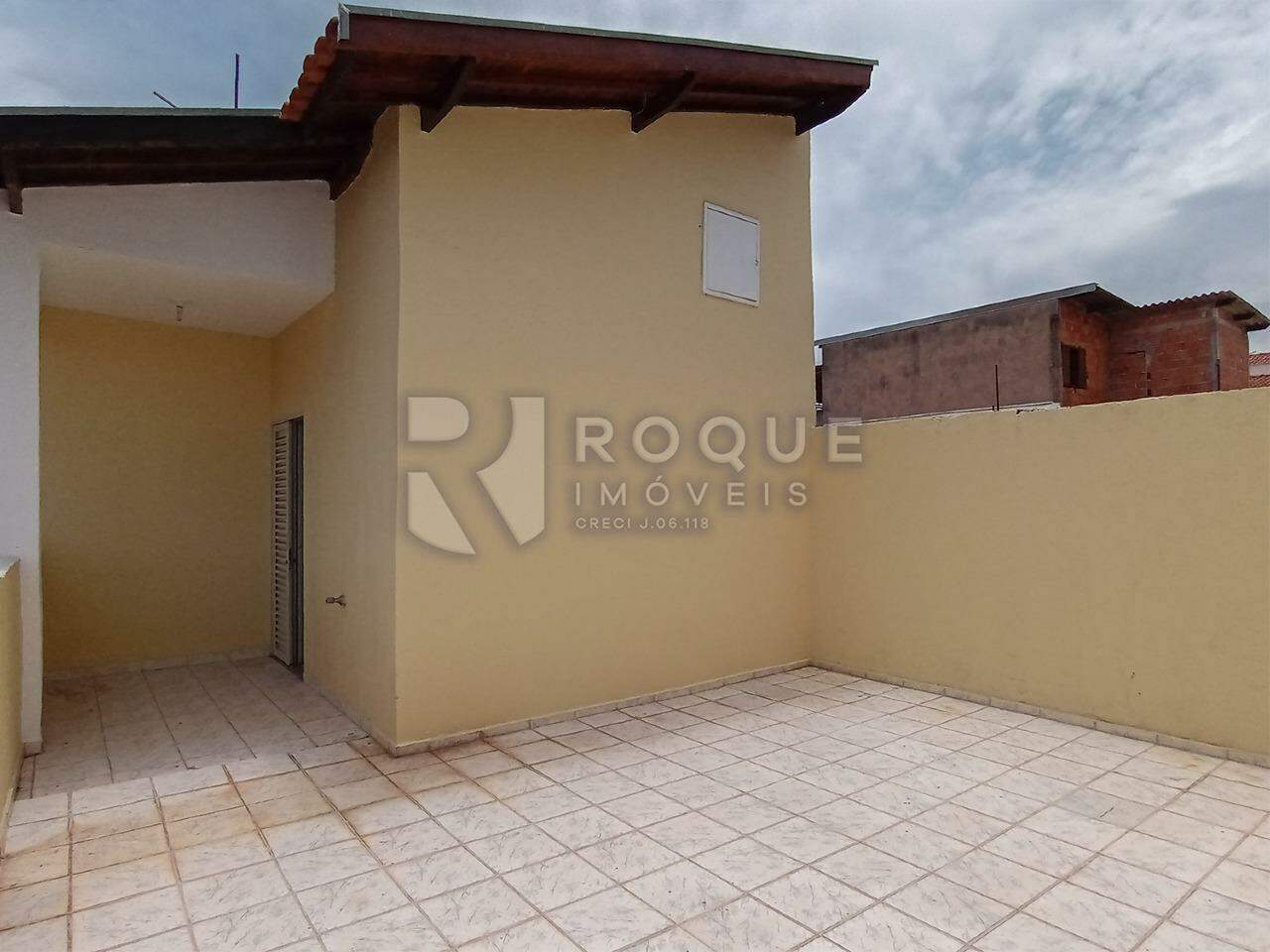 Casa Residencial à venda no bairro Jardim Bartolomeu Grotta: Varanda Fundo