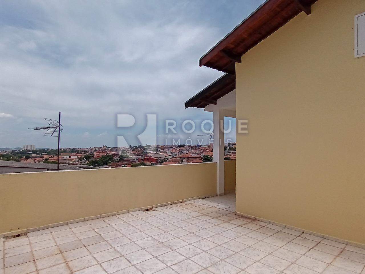 Casa Residencial à venda no bairro Jardim Bartolomeu Grotta: Varanda Fundo