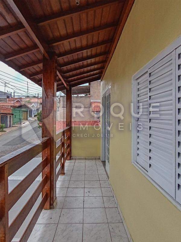 Casa Residencial à venda no bairro Jardim Bartolomeu Grotta: Varanda