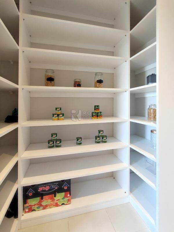 Apartamento à venda no bairro Jardim Florença: DESPENSA