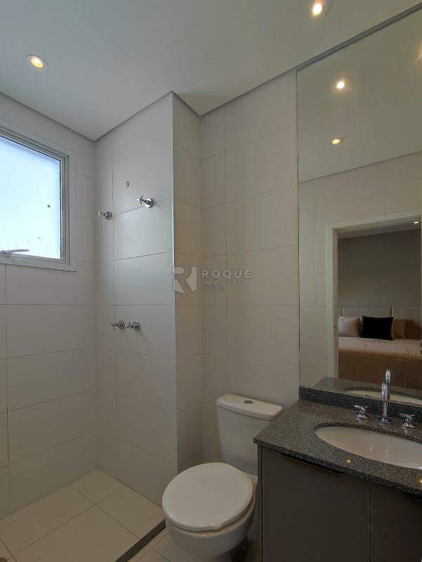Apartamento à venda no bairro Jardim Florença: BANHEIRO SUÍTE 2