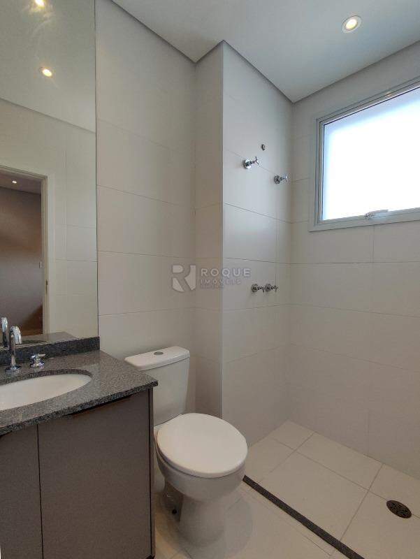 Apartamento à venda no bairro Jardim Florença: BANHEIRO SUÍTE 3