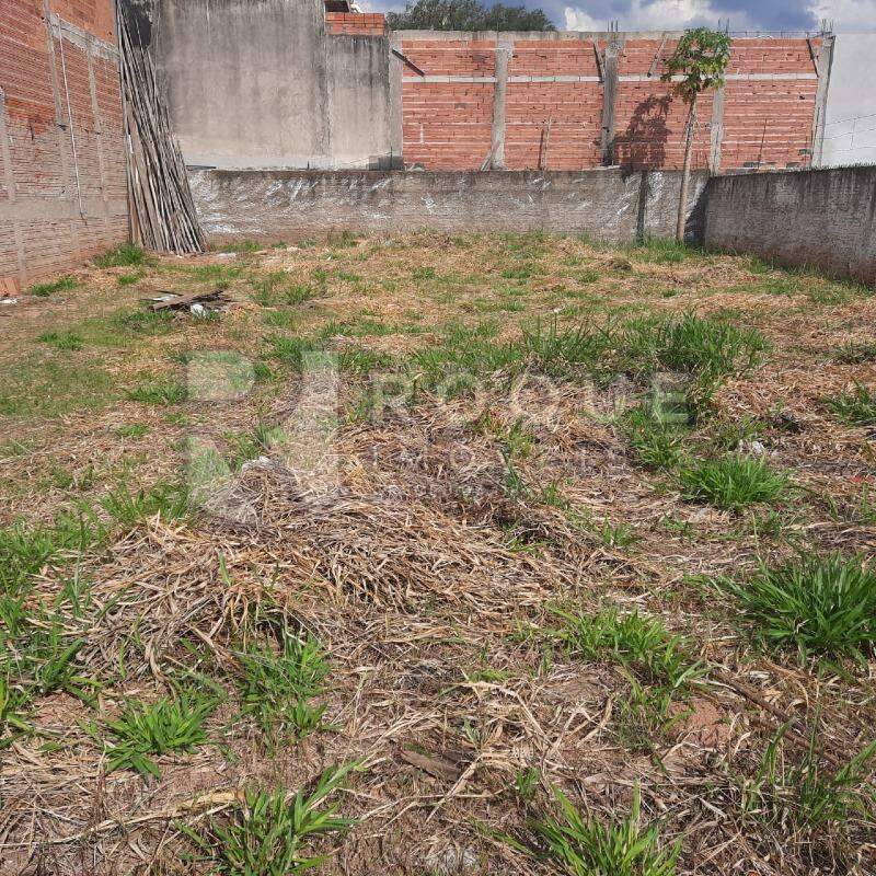 Terreno à venda no bairro Residencial Alto do Lago: 
