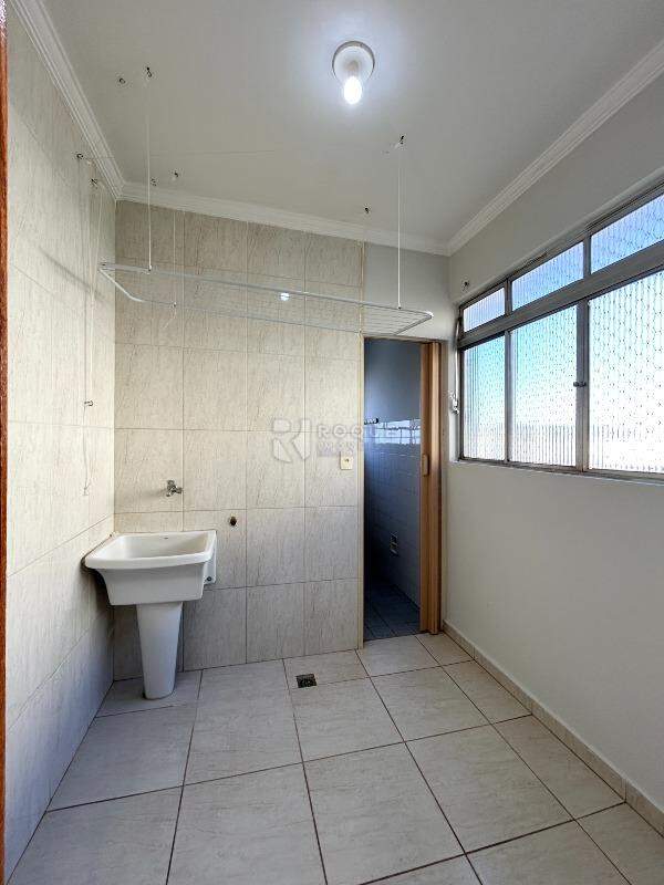 Apartamento para aluguel no bairro Vila Independência: Área de serviço