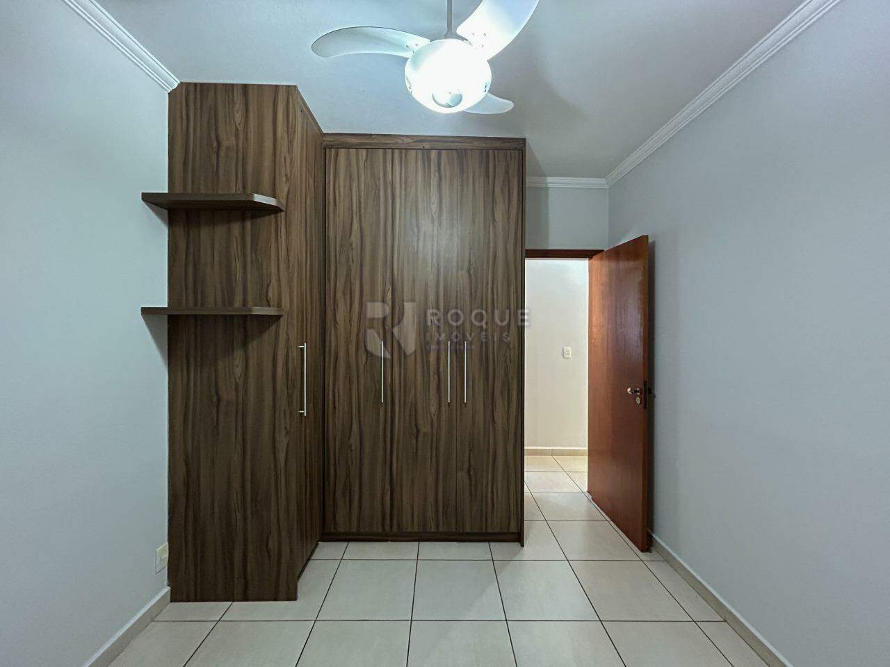 Apartamento para aluguel no bairro Vila Independência: Dormitório 2