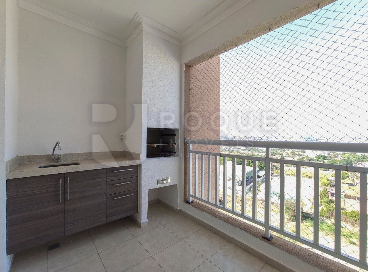 Apartamento para aluguel no bairro Desmembramento Oscar Antonio Breda: Sacada 