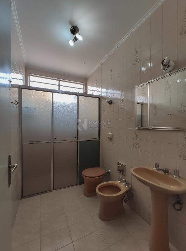 Casa Residencial para aluguel no bairro Centro: WC social 