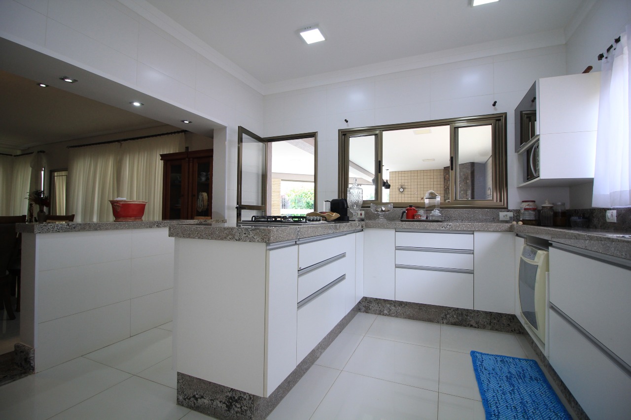 Casa em condomínio à venda no bairro Residencial Ilha de Bali: 