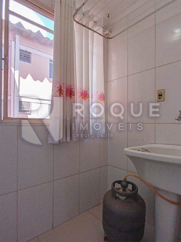 Apartamento para aluguel no bairro Jardim Olga Veroni: Área de Serviço
