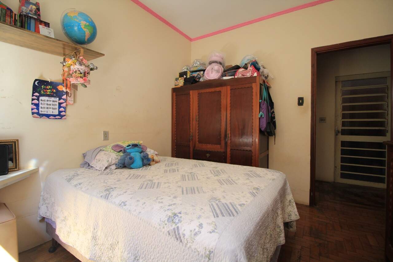 Casa Residencial à venda no bairro Centro: 