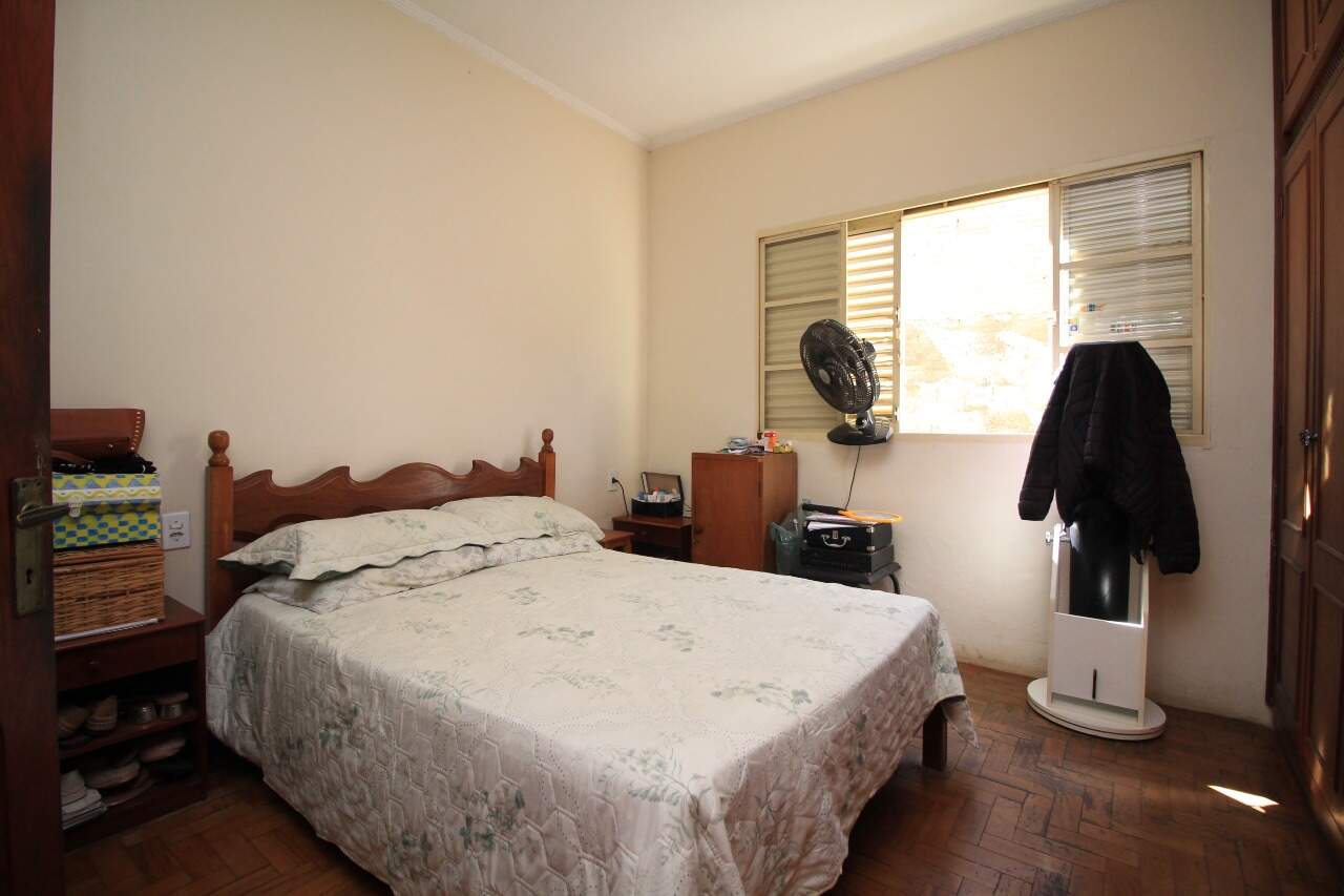 Casa Residencial à venda no bairro Centro: 
