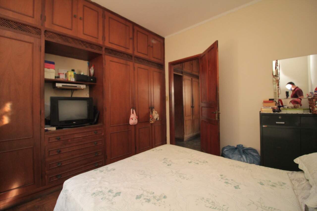 Casa Residencial à venda no bairro Centro: 