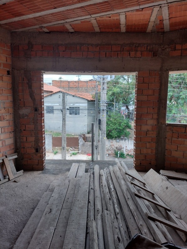 Casa Residencial à venda no bairro Jardim São Luiz: 