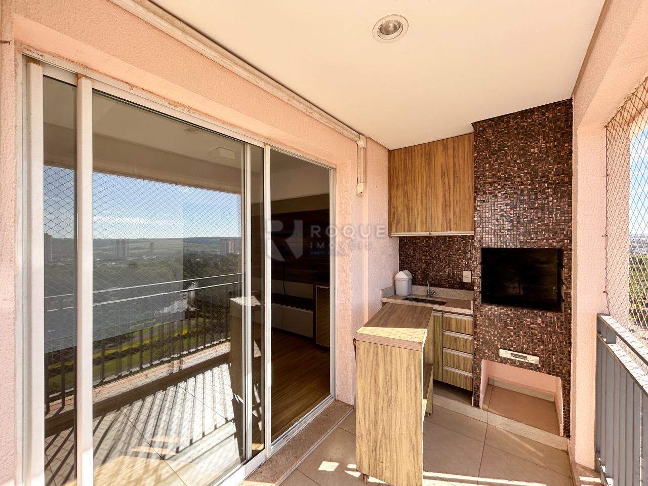 Apartamento para aluguel no bairro Jardim Residencial Francisco Cruãnes: Sacada
