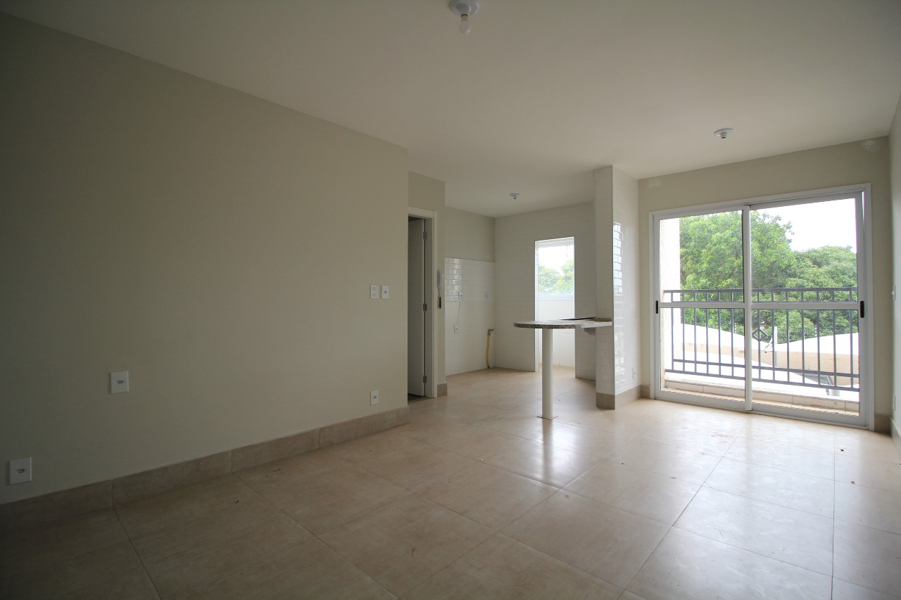 Apartamento à venda no bairro Chácaras Antonieta: SALA