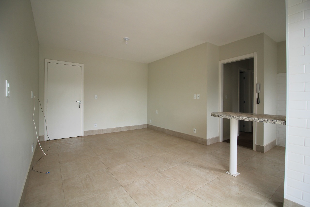 Apartamento à venda no bairro Chácaras Antonieta: SALA