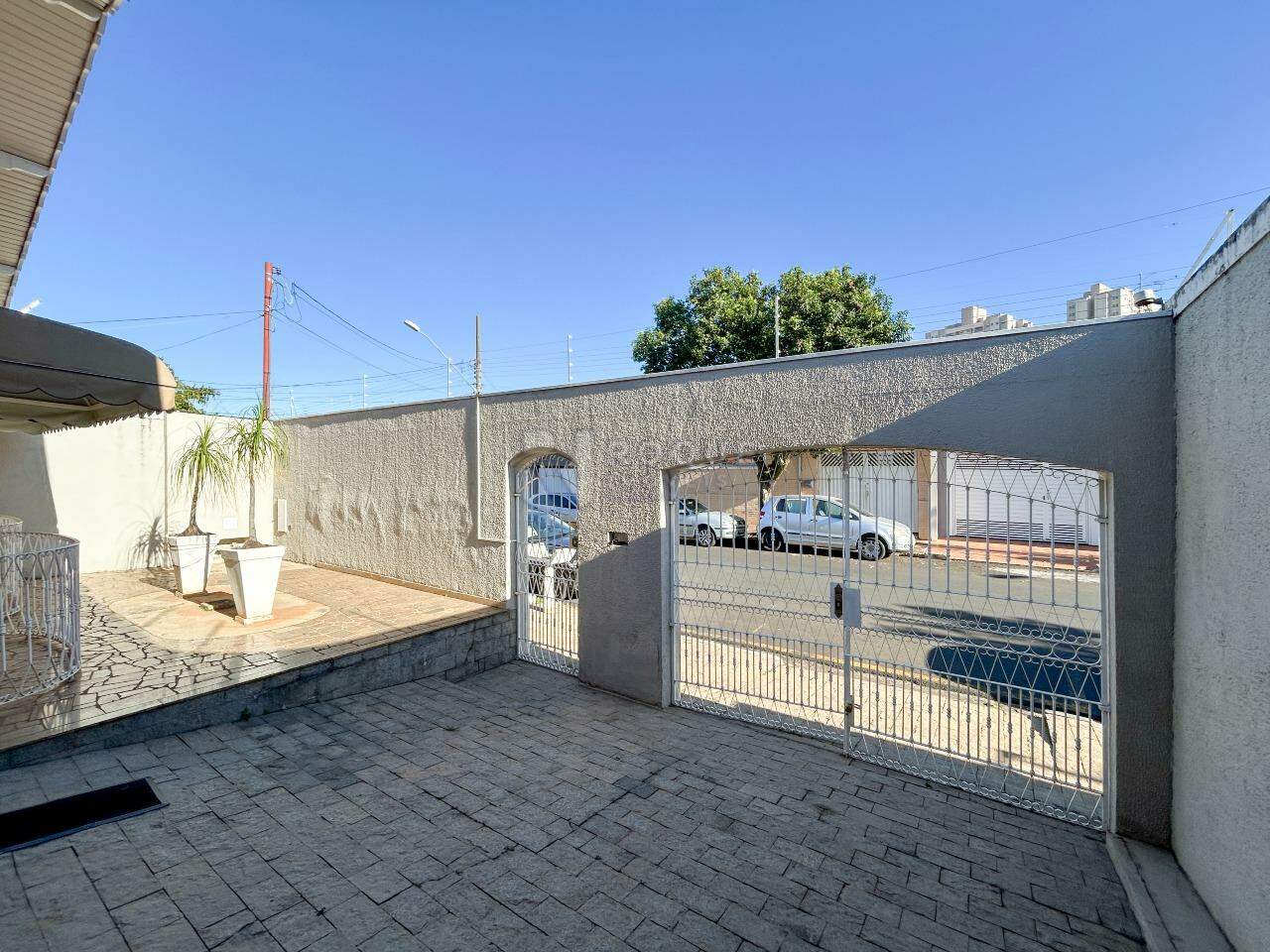 Casa Residencial para aluguel no bairro Centro: Frente 
