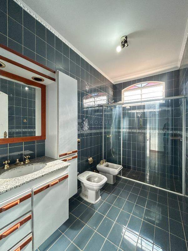 Casa Residencial para aluguel no bairro Centro: WC social 