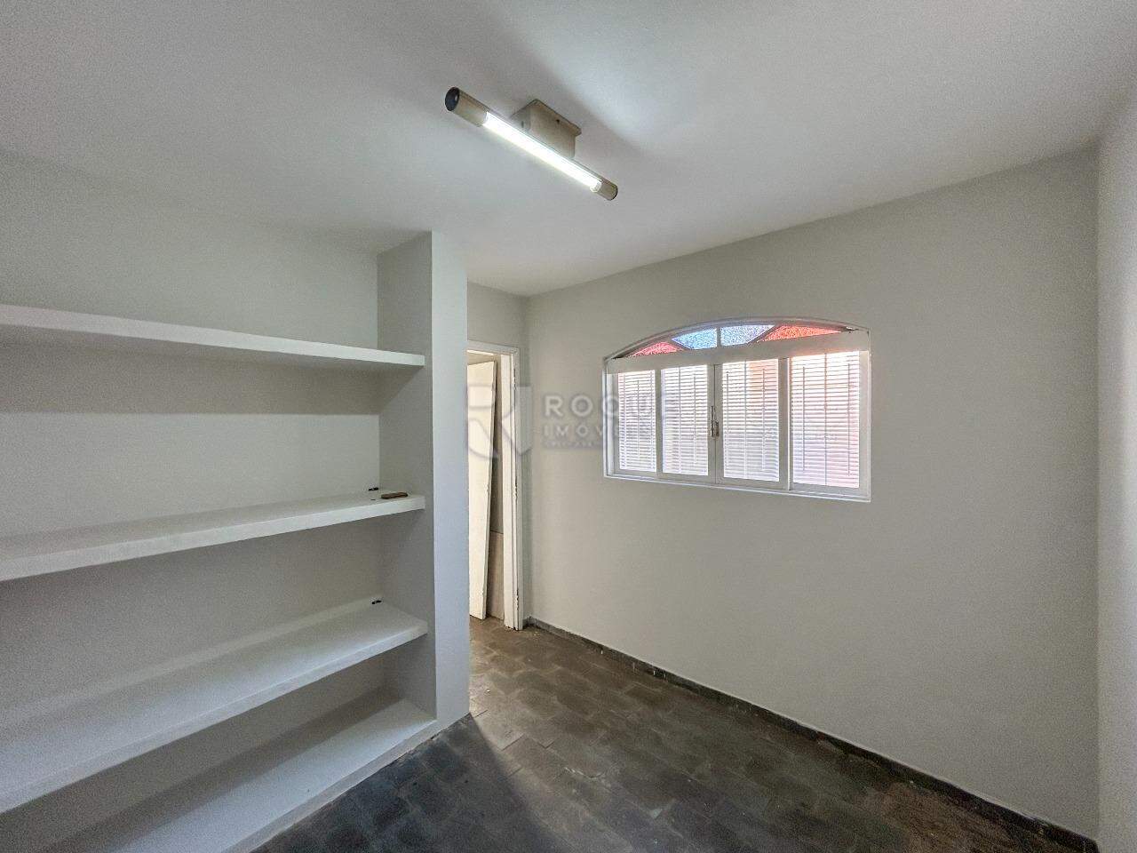 Casa Residencial para aluguel no bairro Centro: Despensa 