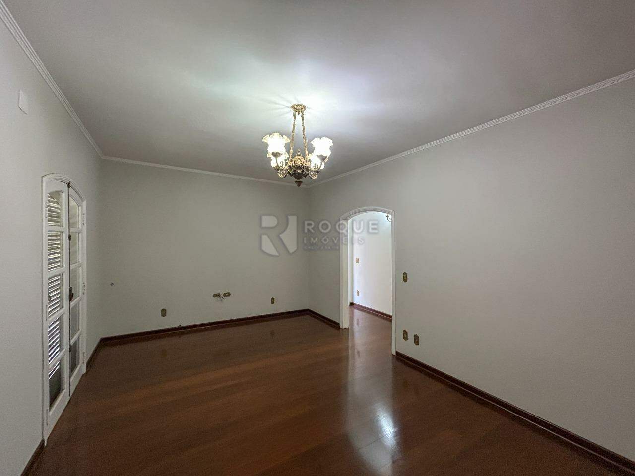 Casa Residencial para aluguel no bairro Centro: Sala 
