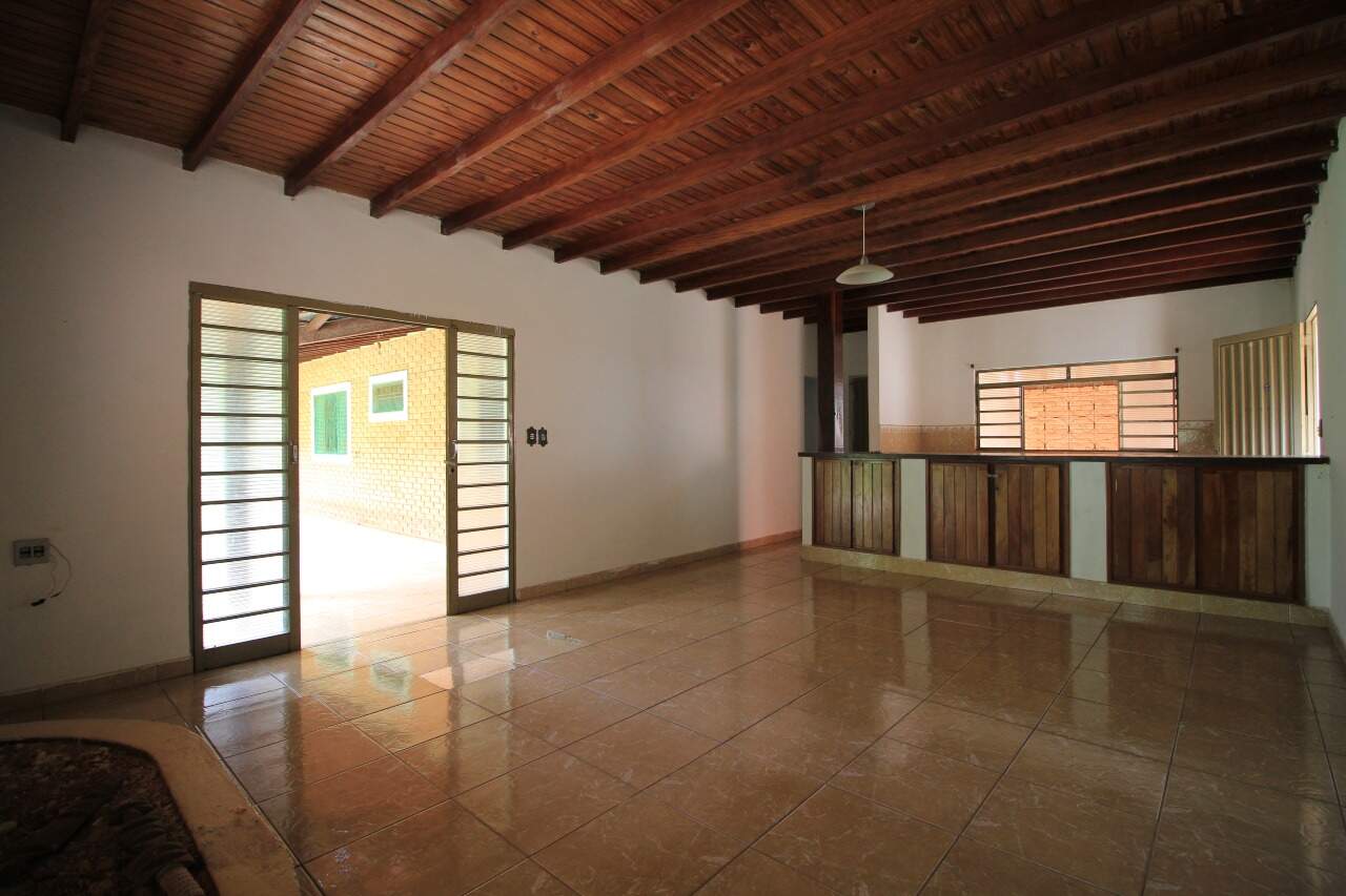 Chácara à venda no bairro Bairro do Pinhal: SALA