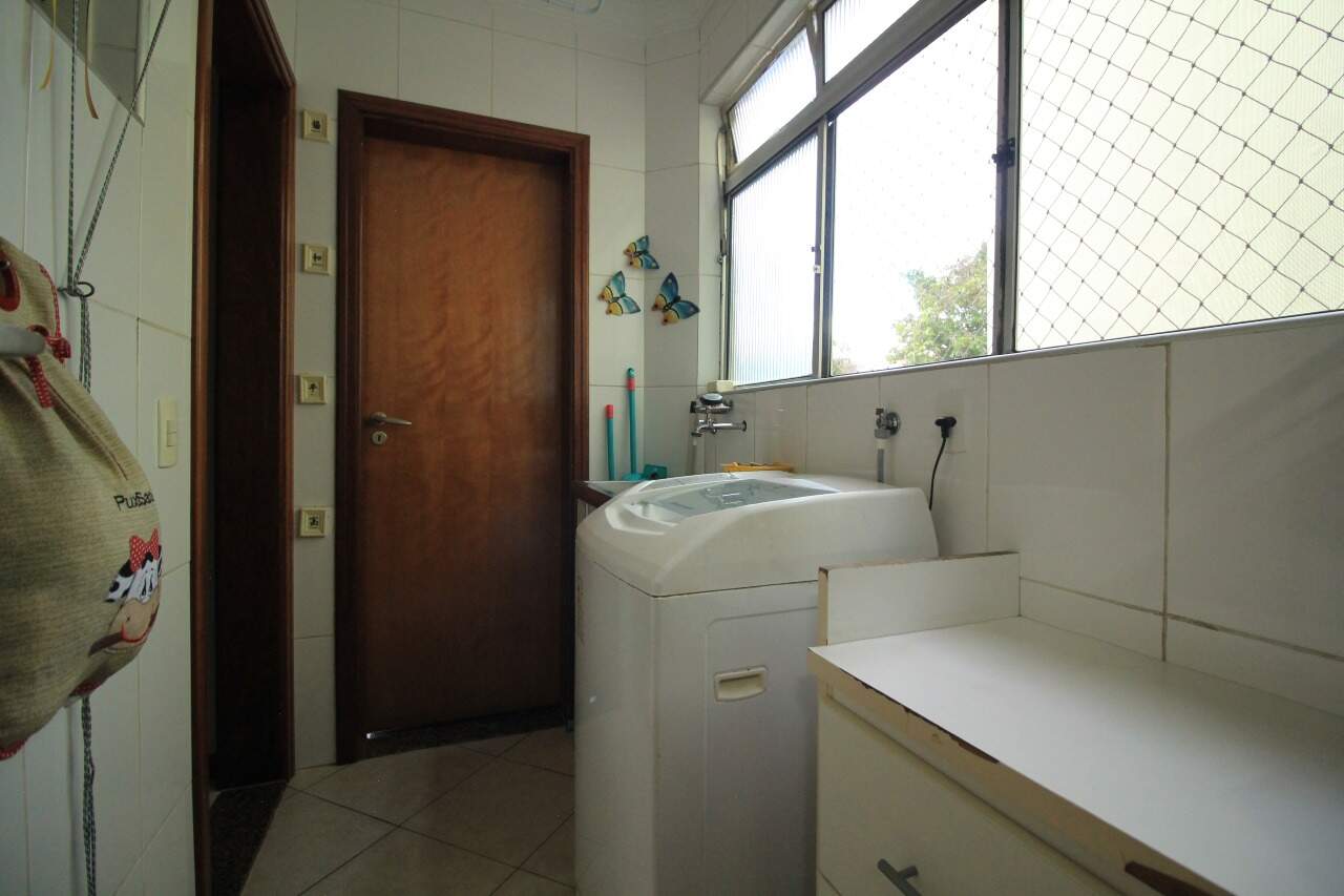 Apartamento à venda no bairro Vila Independência: 