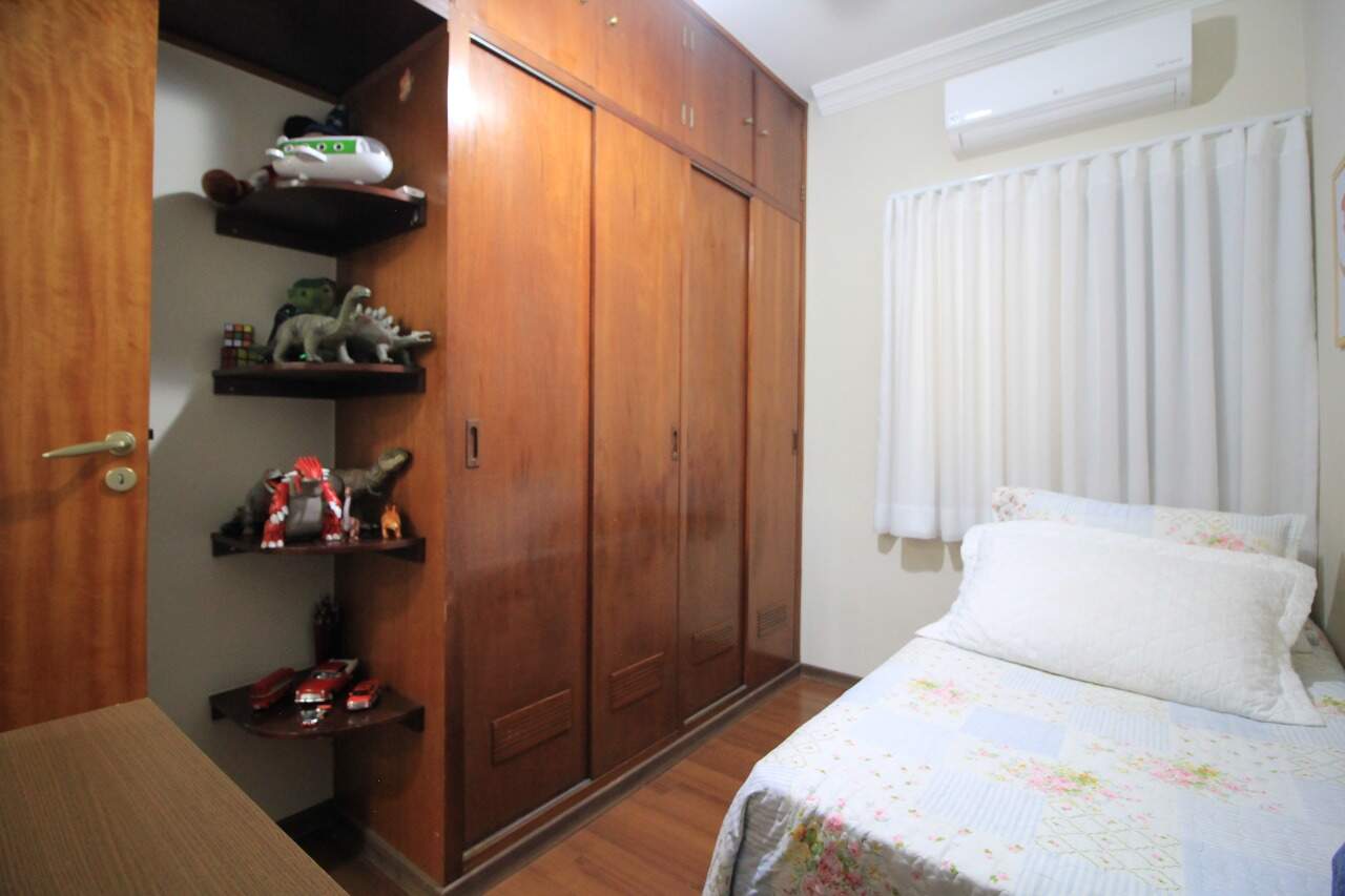Apartamento à venda no bairro Vila Independência: 