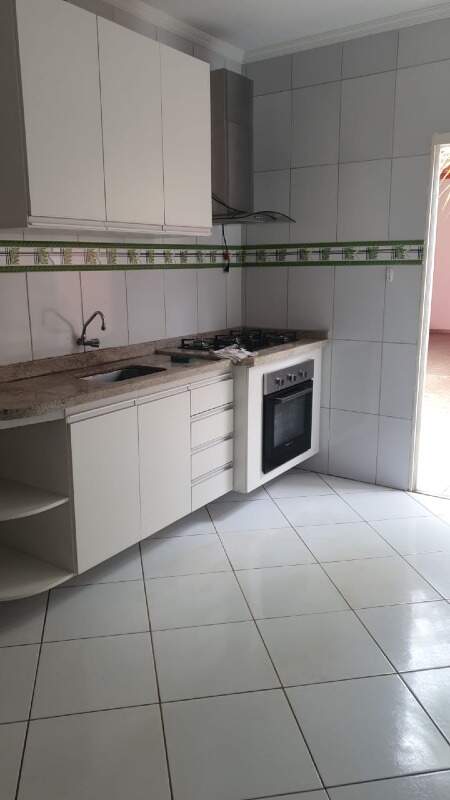 Casa Residencial à venda no bairro Jardim Santa Adélia: 
