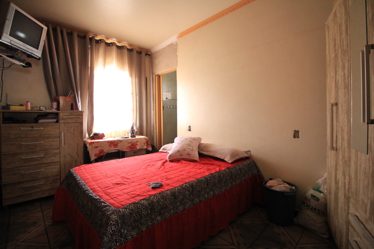 Casa Residencial à venda no bairro Jardim Residencial Roseira: SUÍTE