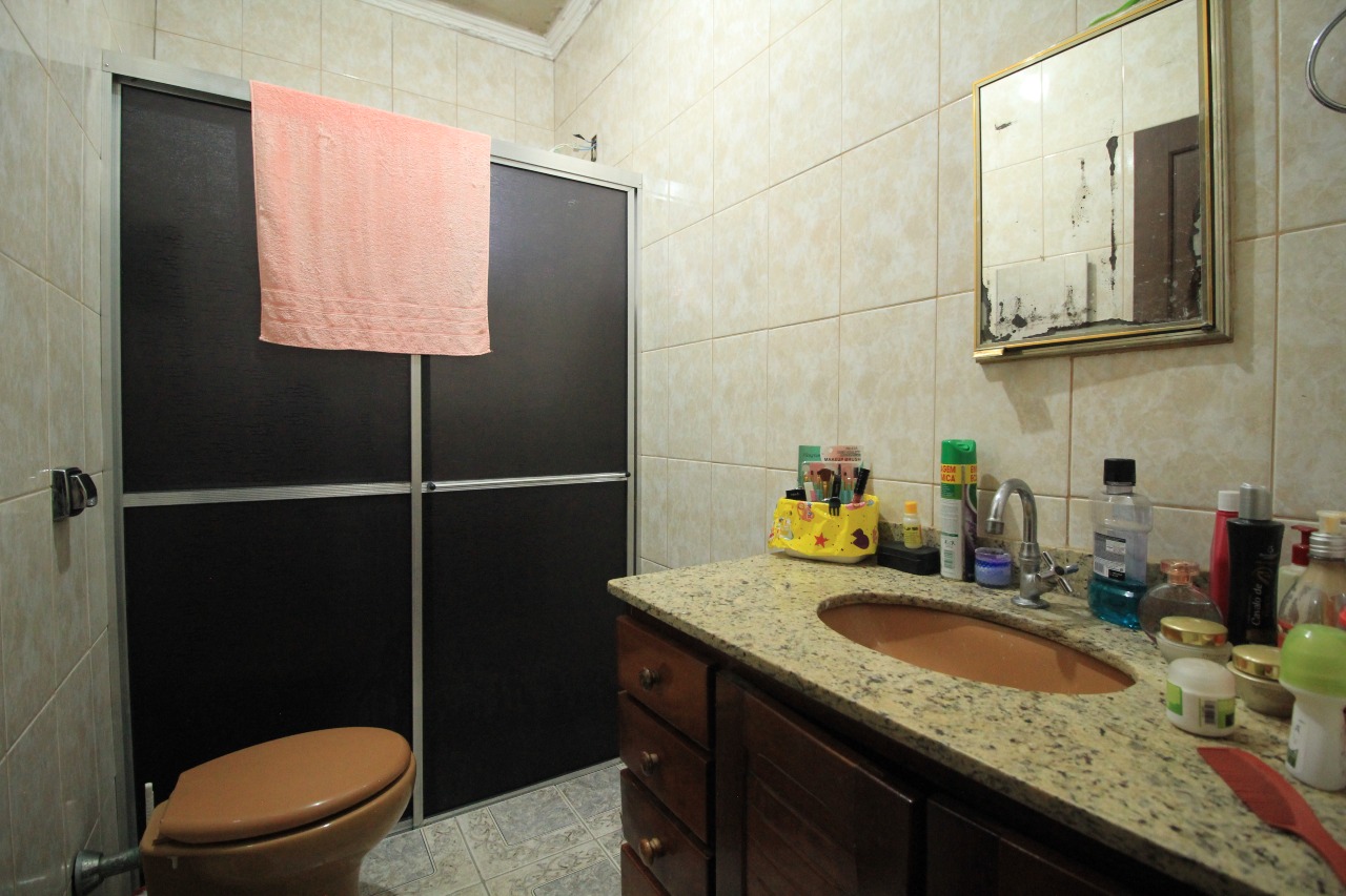 Casa Residencial à venda no bairro Jardim Residencial Roseira: BANHEIRO SOCIAL