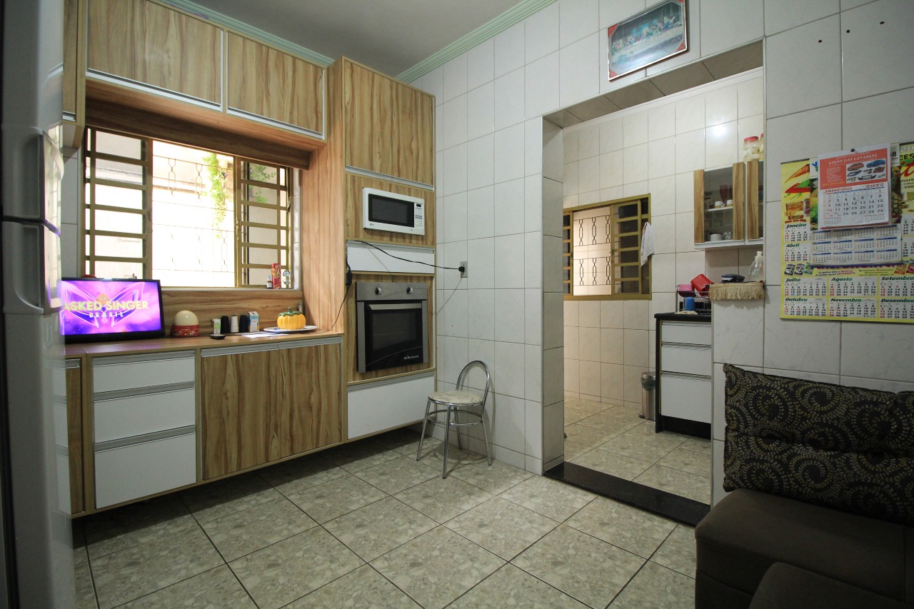 Casa Residencial à venda no bairro Jardim Residencial Roseira: COZINHA